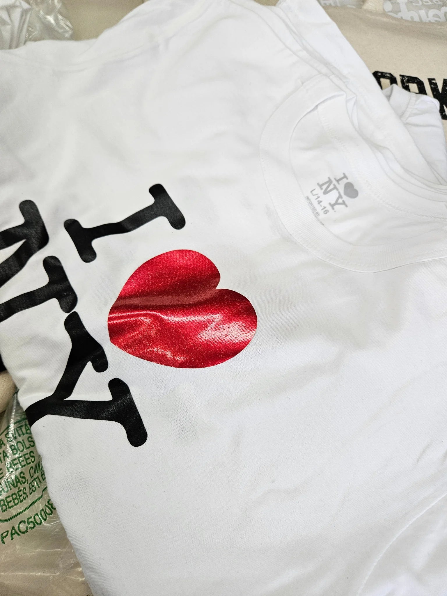I Love NY Kids Shimmer Heart T-Shirt Officially Licensed Unisex Tees (Youth, White)