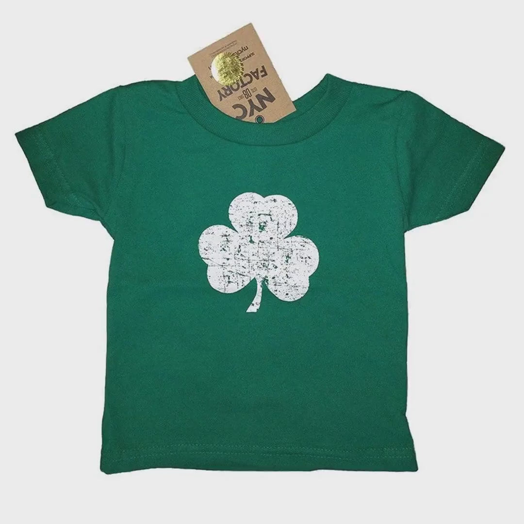 Video laden: Shamrock Kleinkinder T-Shirt (Distressed Design, Irish Green)